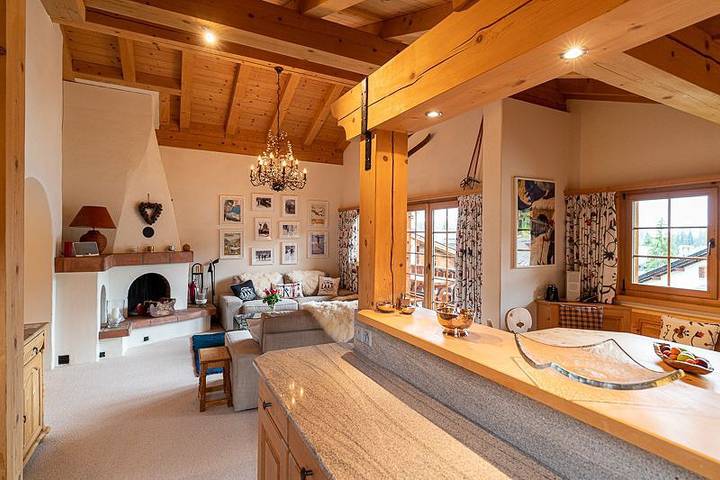 Entire apartment, Casa Miez Penthouse, ca. 126m2, can accommodate 6 guests and is located in Laax. in Laax GR 2, Laax