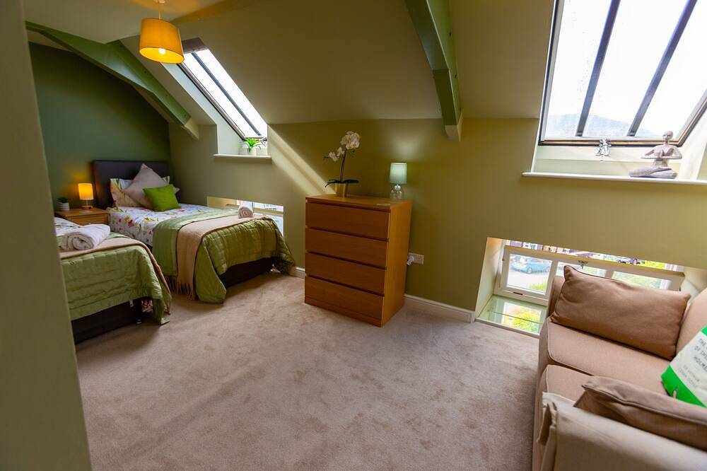 Entire apartment, Hudson 2 Bed Apartment in Abergavenny, Brecon Beacons