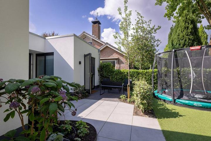 Appartement de vacances pour 3 personnes, avec vue et jardin