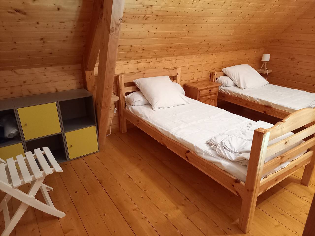 Charmantes Chalet in Saint-Gènes-Champespe mit eigenem Parkplatz in Saint-Genès-Champespe, Regionaler Naturpark Volcans d'Auvergne