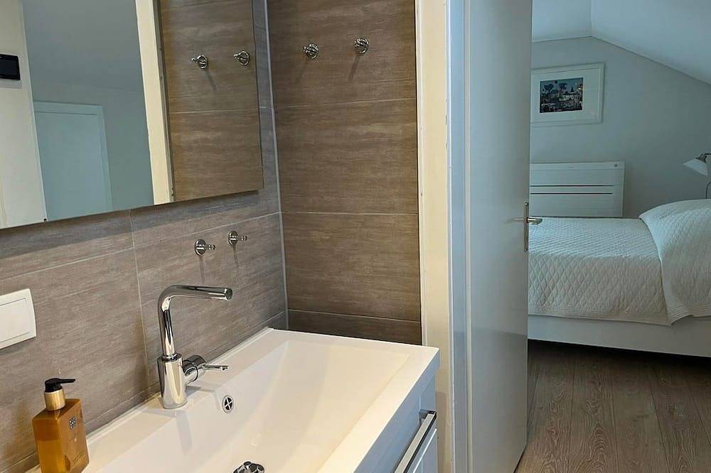 Junior Suite, Dusche, Wc, Balkon - Fewo-nuwenstat in Neustadt-Stadtmitte, Neustadt an der Weinstraße