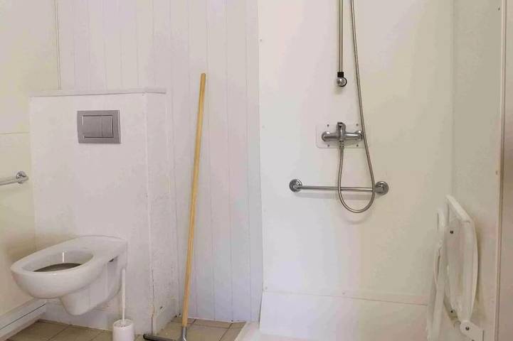 Gîte pour 5 personnes, avec piscine et terrasse, animaux acceptés à Saint-Léger-de-Fougeret - 4