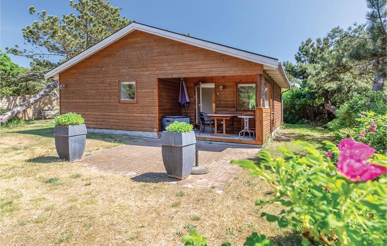 Ferieudlejning for 4 personer, med Terrasse og Have i Lumsås