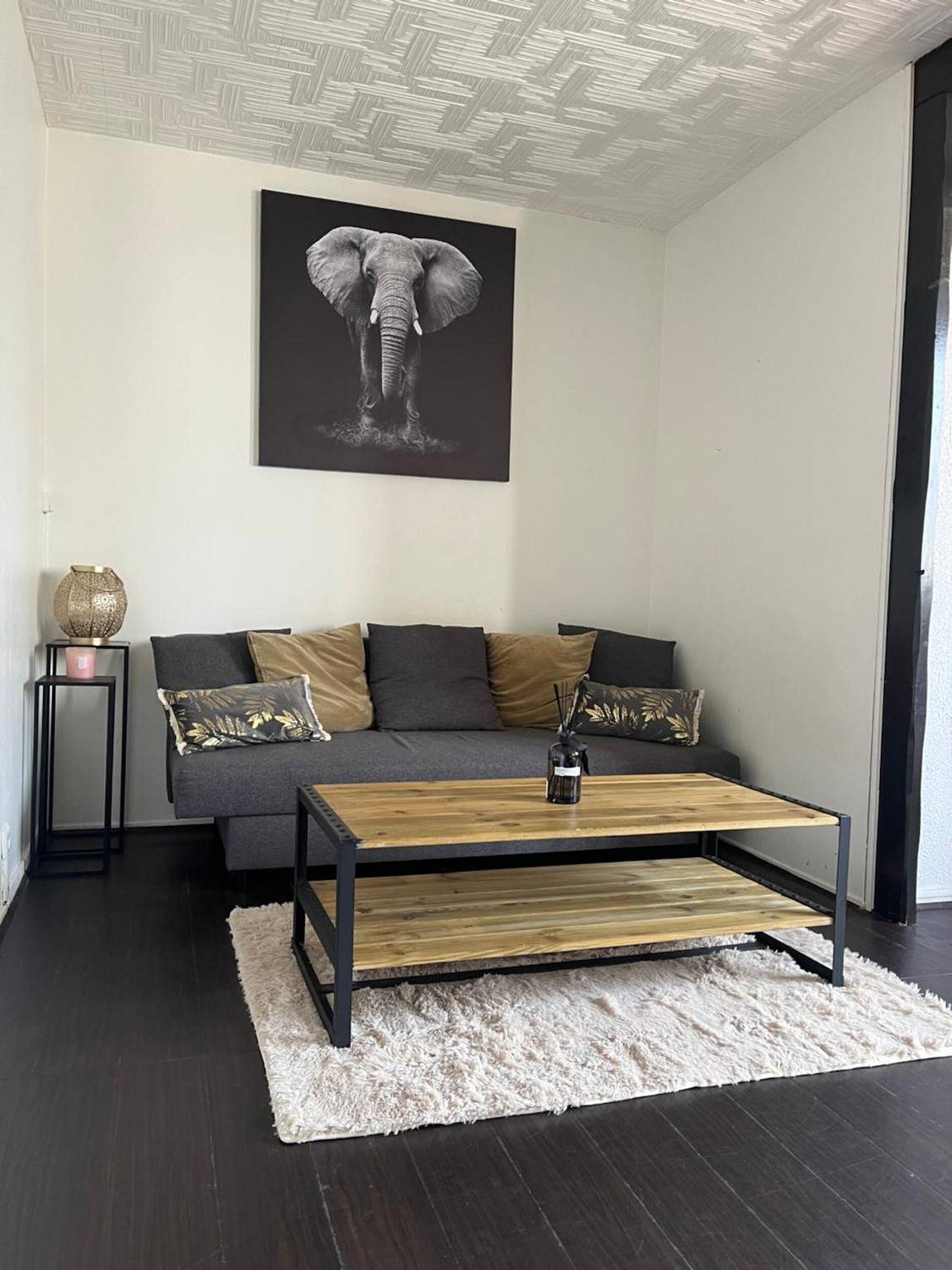 Apartamento entero, Apartamento 'Au Pied Du T2 La Défense' con Wi-Fi in Bezons, Valle del Oise