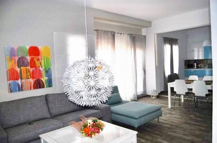 Apartamento para 3 personas, con terraza y vistas en Corinto