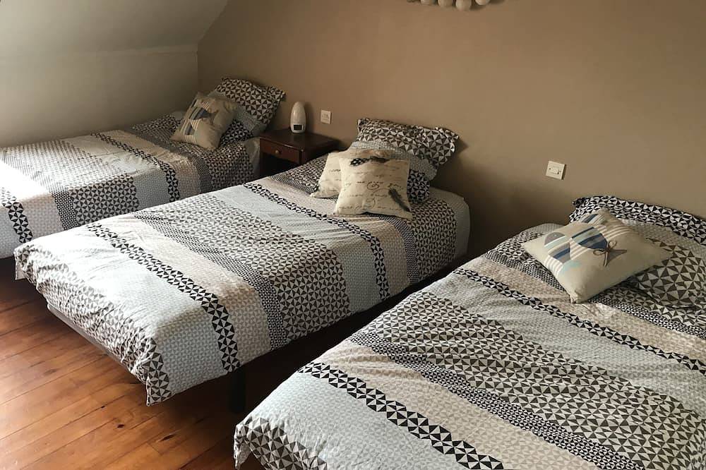 Komfortables und helles Ferienhaus in der Nähe von Paimpol in Plourivo, Côte de Goëlo