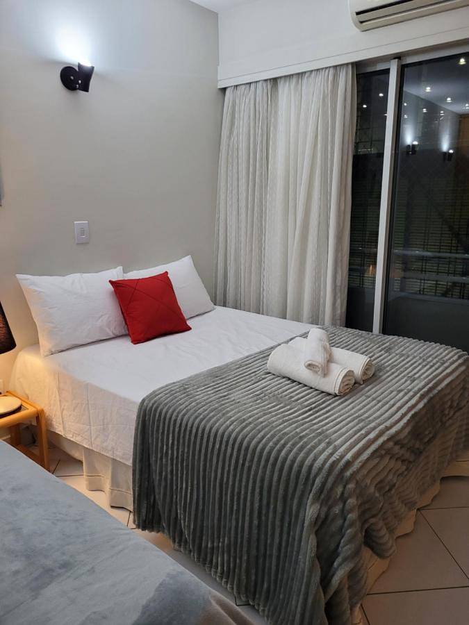 Casas e apartamentos de temporada para 4 pessoas, com terraço e sauna e ainda vista and piscina em Perdizes