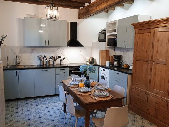 Gîte pour 7 personnes, avec Terrasse et Jardin