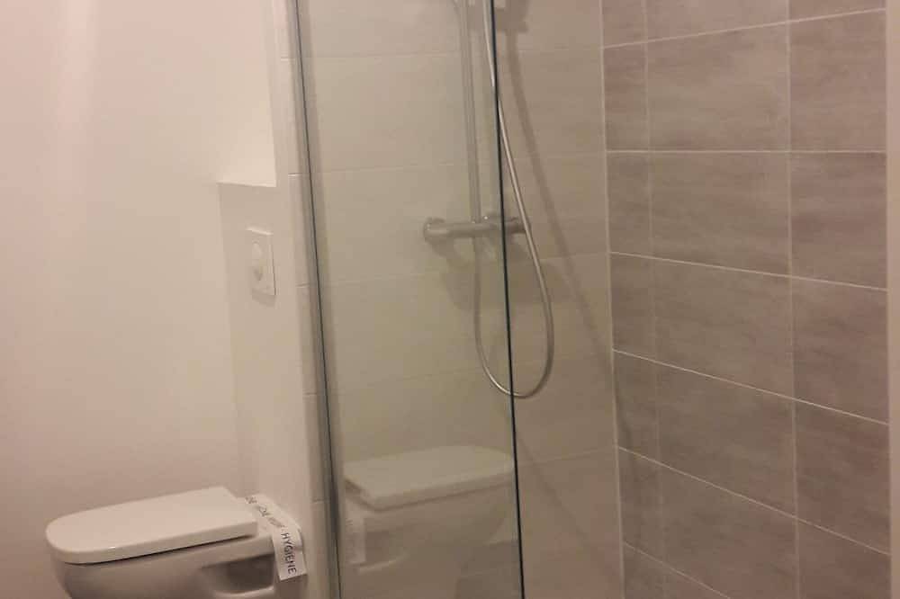 Apartamento entero, Appartement salon cuisine chambre jardin. Sécurisé. Neuf. hygiène +++ in La Roche-sur-Foron, Region Bonneville
