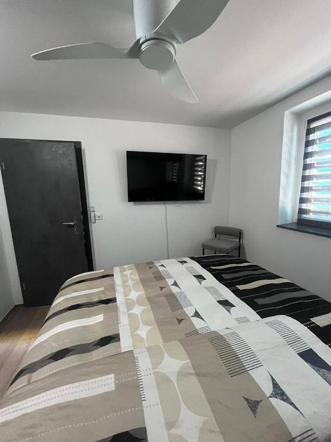 Gîte pour 2 personnes, avec jardin et vue à Conthey - 4