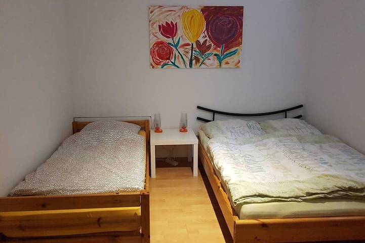 Ganze Wohnung, Vollausgestattete Ferienwohnung in ruhiger Lage in Kaiserslautern, Saar-Nahe-Bergland