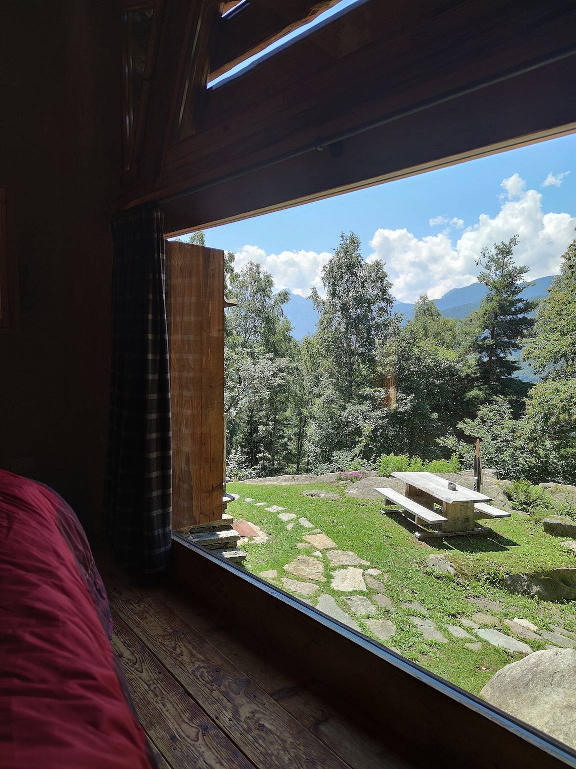 Ganze Wohnung, Chalet 'Armonia Res Albert' mit Bergblick, Wlan und Garten in San Giacomo Filippo, Veltlin