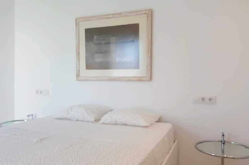Villa with private pool, Wifi & parking in Puerto Rey only 100m to the beach. in Playas de Vera, Vera