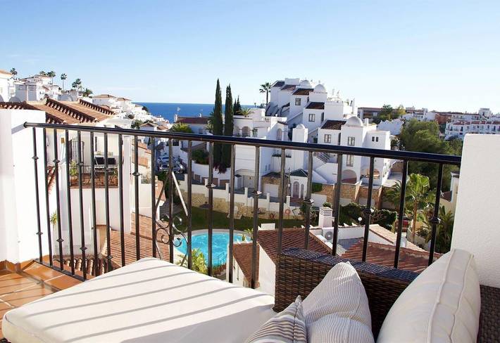Ferienwohnung für 5 Personen, mit Garten und Kinderpool in Nerja