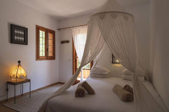 Charmante Villa Mit Fantastischem Blick Auf Das Meer Und Den Sonnenuntergang in Cala Tarida, Sant Josep de sa Talaia