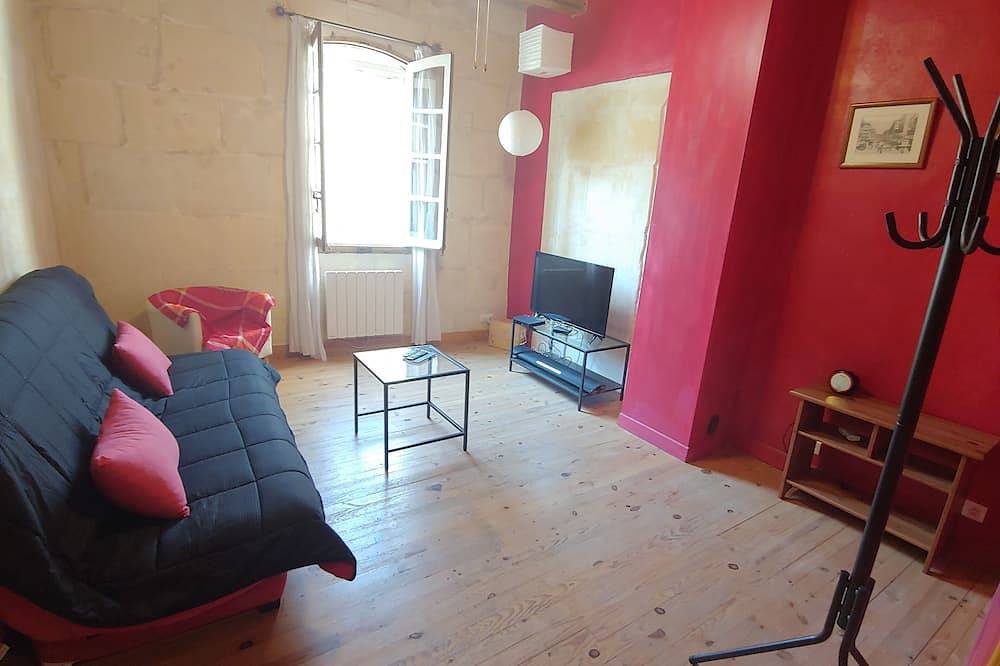 Charmante Maison Arlésienne à l'ombre des Arènes, de 2 à 5p+1bébé in Arles, Région d'Arles