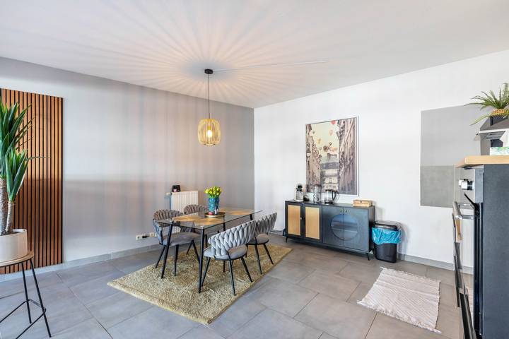 Hel lägenhet, Apartment 'Ein Zi  Zentrum Wlan' with Wi-Fi in Offenbach am Main, Offenbach