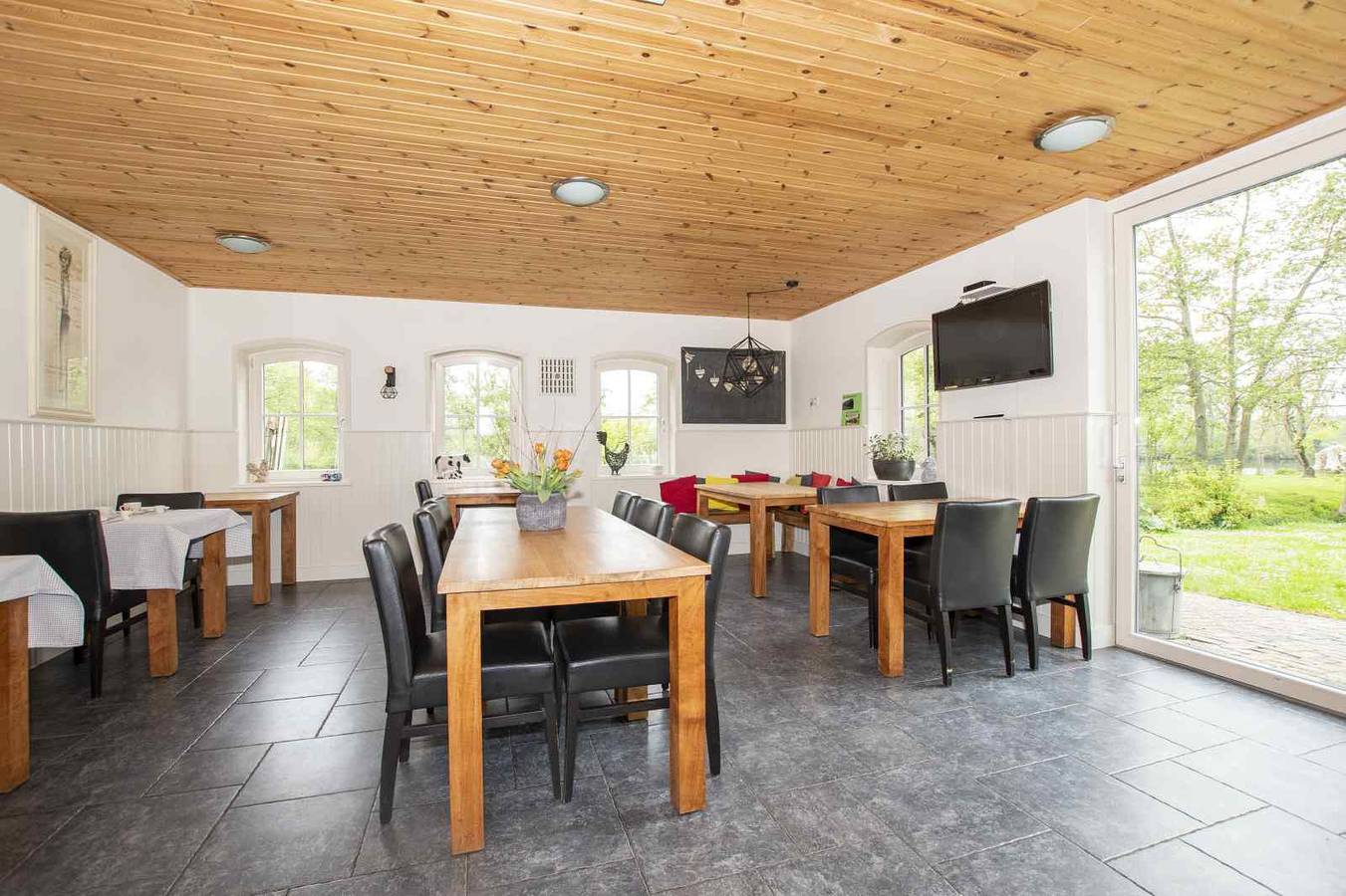 Schöne Gruppenunterkunft für 18-23 Personen in der Nähe von Gouda in Groene Hart