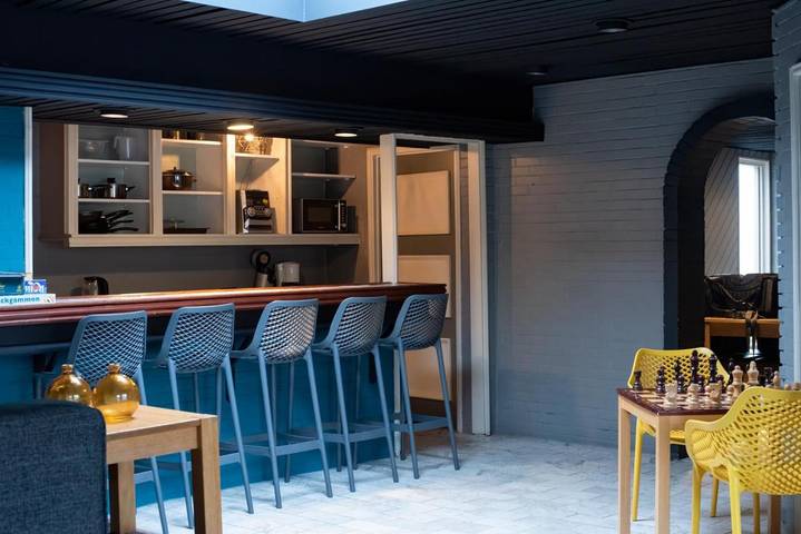 Location de vacances pour 8 personnes, avec sauna ainsi que piscine et terrasse à Meppel - 4