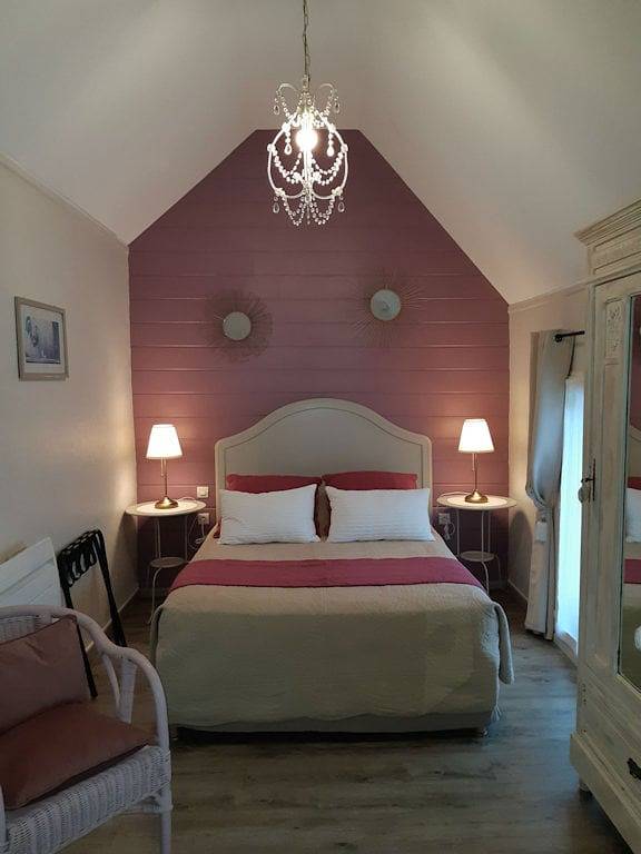 La Vieille Forge - Chambre Bois de Rose in Favières, Région d'Abbeville