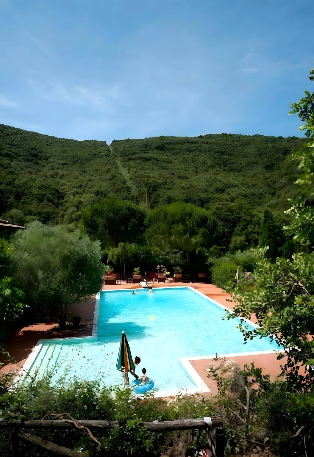 Appartement entier, Appartement « Nisportino Vista Mare » avec vue mer, Wi-Fi et climatisation in Rio nell'Elba, Riotorto