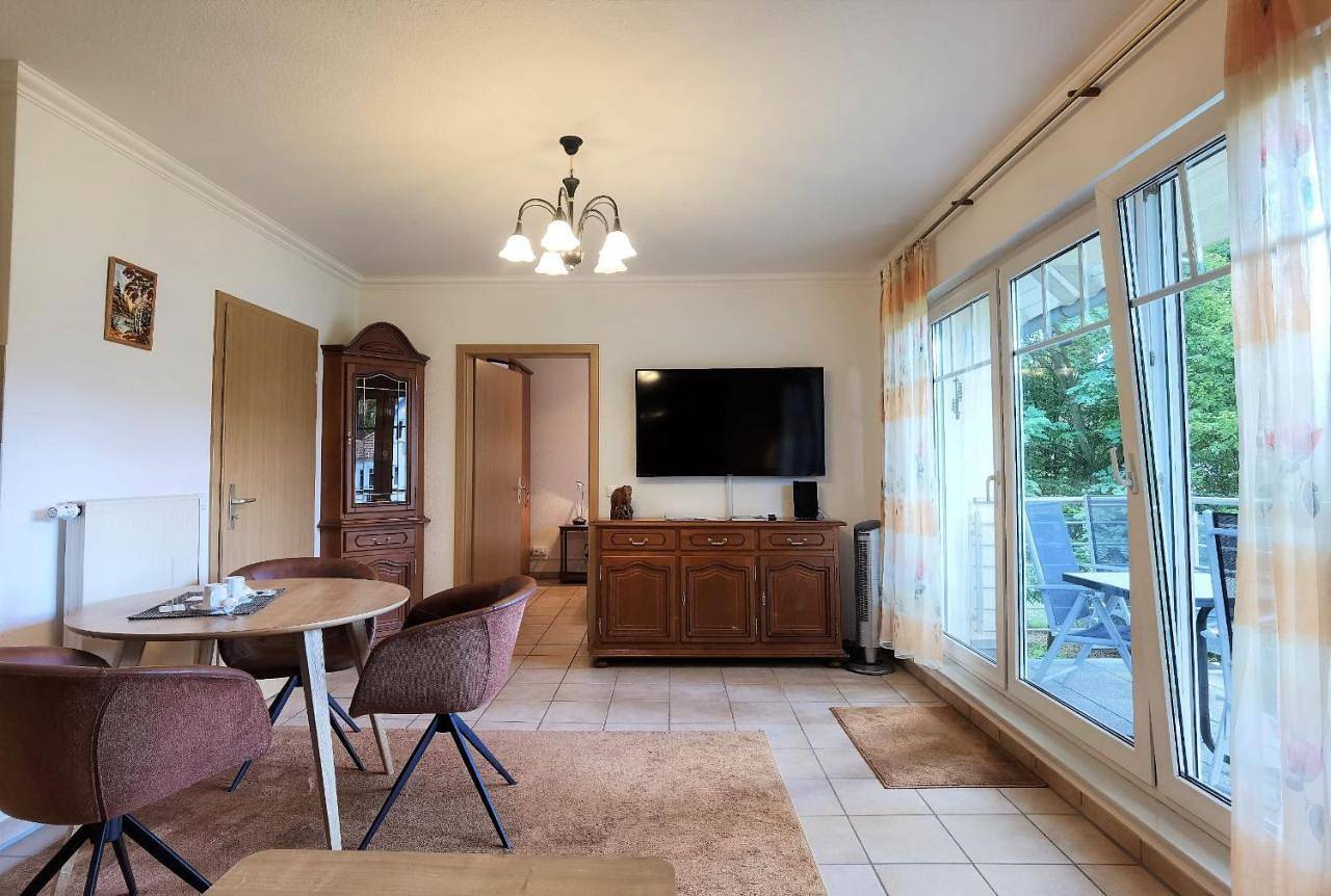 Geheel appartement, Ferienwohnung Juliane in der Villa zum Kronprinzen direkt gegenüber der Saarow Therme in Bad Saarow, Dahme-Seengebiet