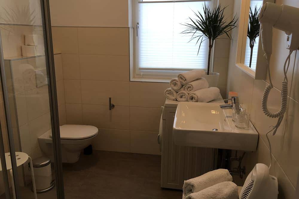 Ganze Wohnung, Apartment mit großer Terrasse in Traunviertel