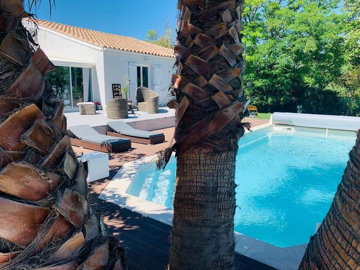 Ferienwohnung für 4 Personen, mit Kinderpool und Ausblick sowie Pool und Garten, mit Haustier - 1