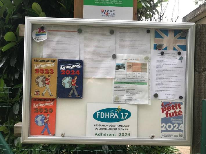 Chalet pour 4 personnes, avec piscine et jacuzzi ainsi que jardin et sauna en Charente - 2