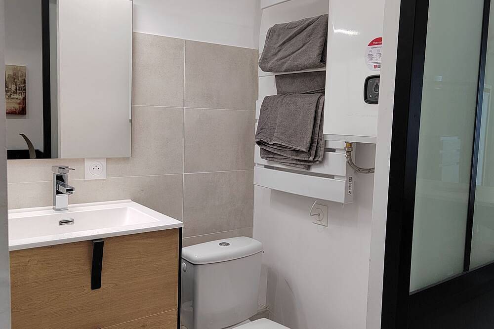 Apartamento entero, Pleasant studio in the heart of town. Close to the A9 and tramway! in Saint-Jean-de-Védas, Côte d'Améthyste