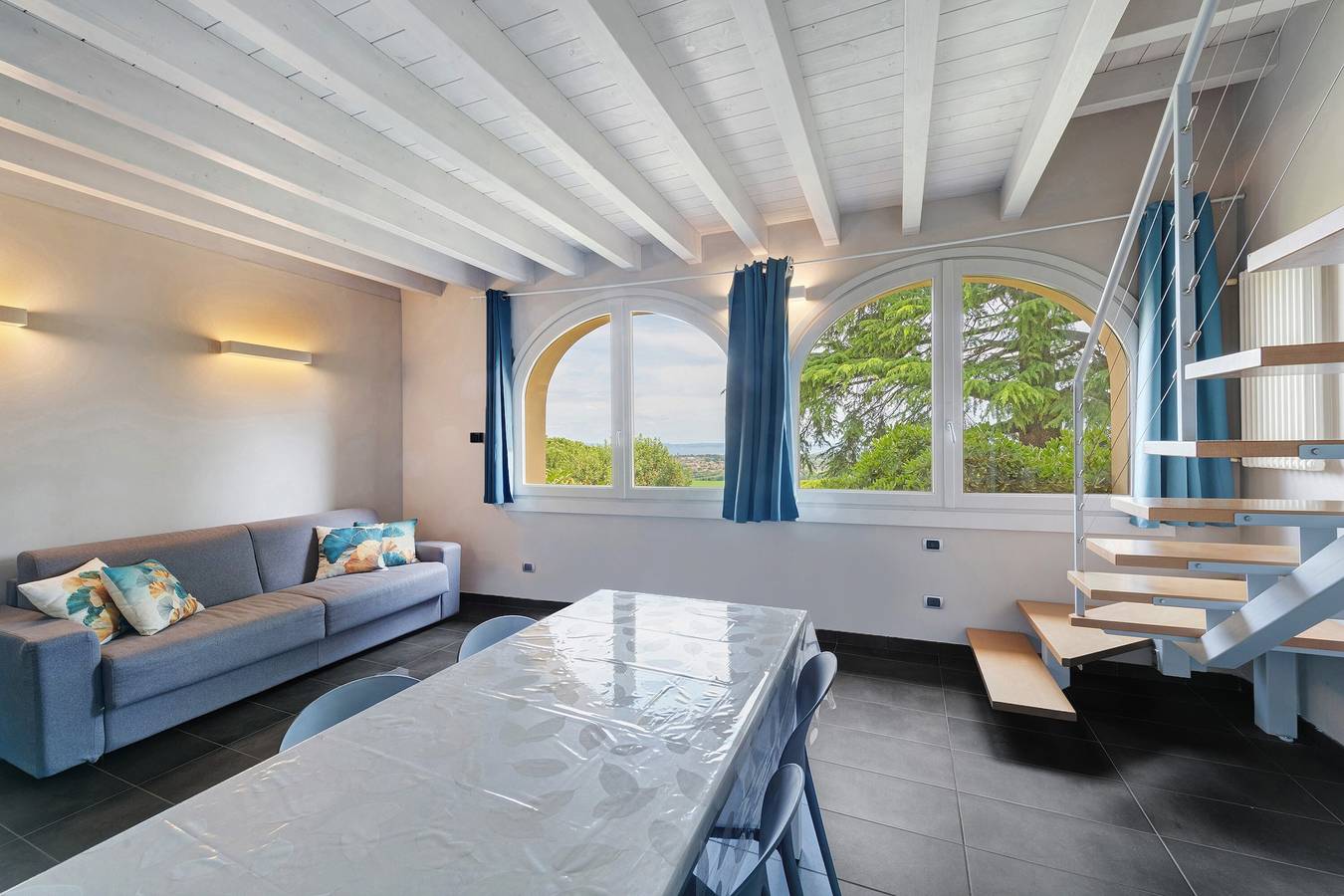 Ganze Wohnung, Apartment 'Olaf' mit Seeblick, Wlan und Klimaanlage in Polpenazze del Garda, Gardasee-Berge