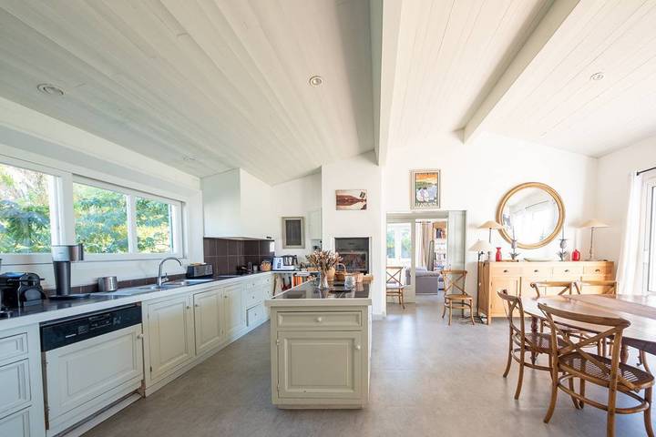Appartement de vacances entier, Hauts du fier - Maison de famille donnant sur le Golf et le Fier d'Ars dans un parc de 7500m2 in Les Portes-en-Ré, Île de Ré
