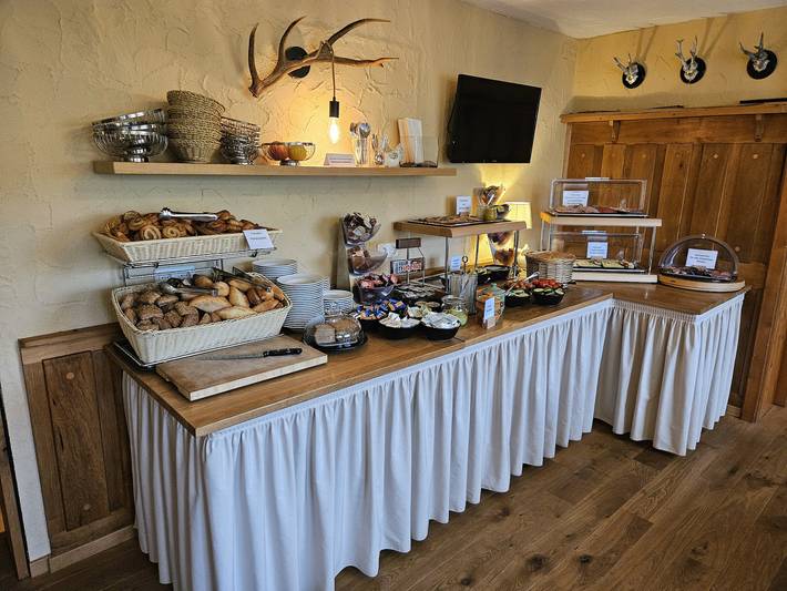 Hotel Restaurant Landgasthof Deutsches Haus - Doppelzimmer mit Frühstück in Bermuthshain, Grebenhain