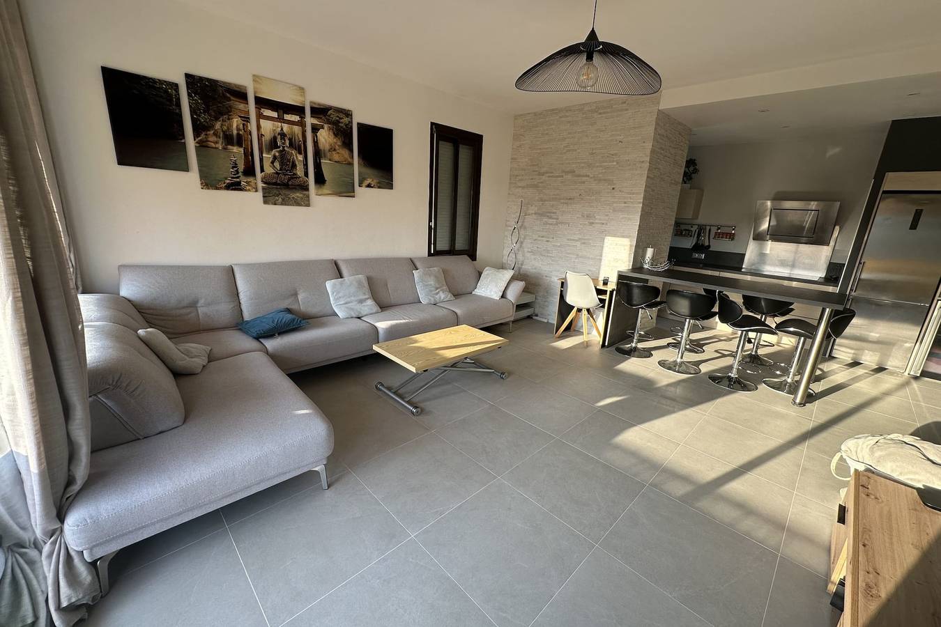 Appartement entier, Appartement spacieux à Nice avec balcon in Nice, Région de Nice