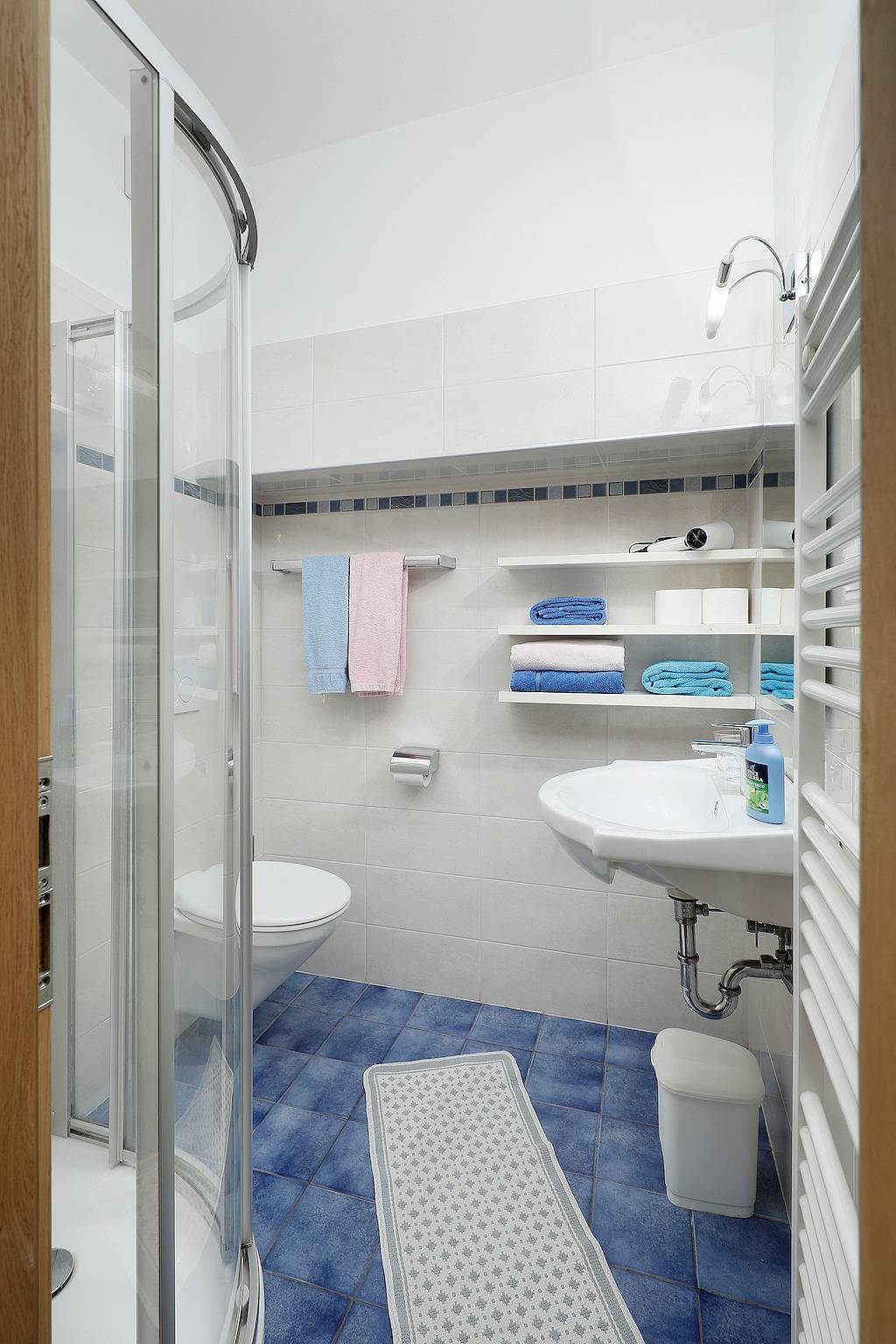 Ganzes Studio, Einzimmerapartment 'Tschigat' mit Bergblick, Gemeinschaftsgarten und Wlan in Mitterplars, Algund