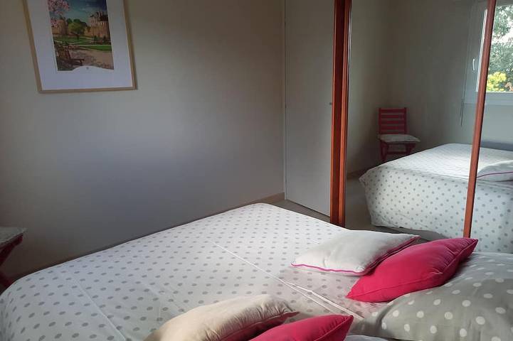 Appartement entier, Port Vannes - Bretagne Sud T2 Calme avec Terrasse in Vannes, Côte des Mégalithes