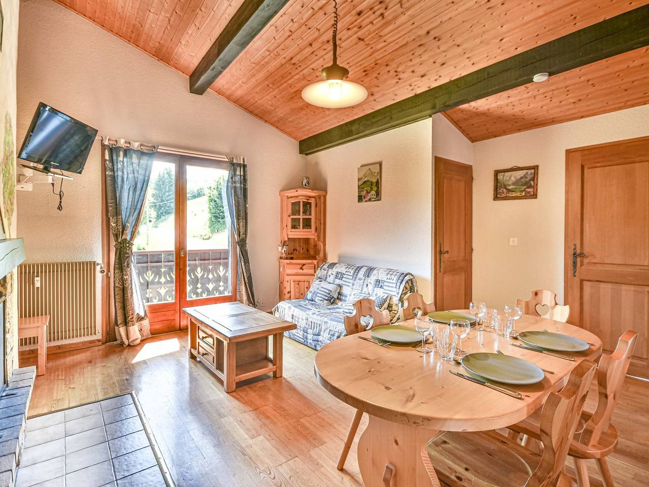 Apartamento entero, Apartamento para 6 personas en barrio tranquilo con navette a la puerta in Les Gets, Region Bonneville