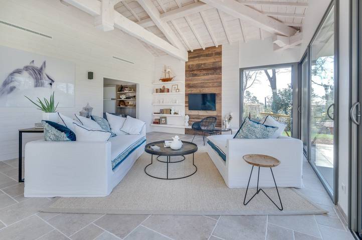 Location de vacances pour 10 personnes, avec terrasse et jardin à Tourrettes - 3