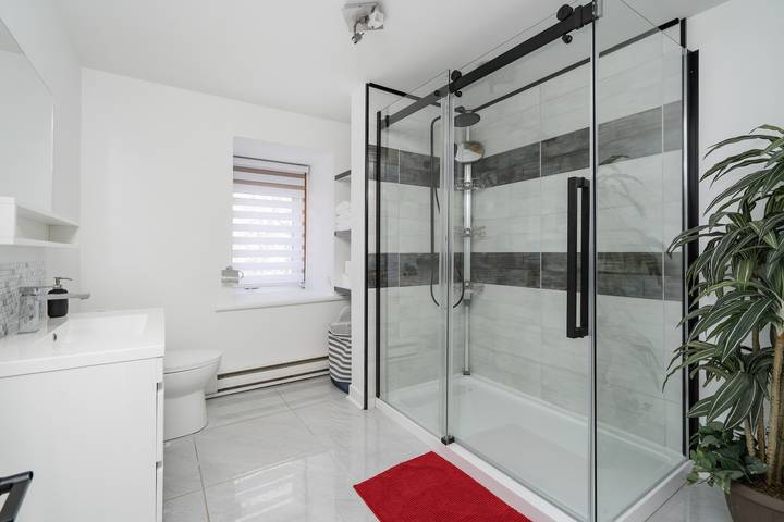 Location de vacances pour 12 personnes, avec jardin ainsi que balcon et vue sur le lac dans Canada - 4