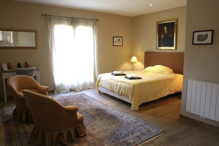 Location de vacances pour 8 personnes, avec Terrasse et Jardin à Saint-Quentin-la-Poterie - 3