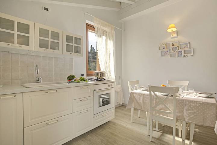 Bauernhof für 4 Personen, mit Seeblick und Balkon sowie Pool, kinderfreundlich am Gardasee - 3