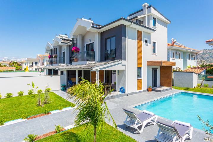 Villa für 10 Personen, mit Terrasse und Garten - 1