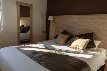 Hôtel pour 2 personnes, avec terrasse et vue à Millau