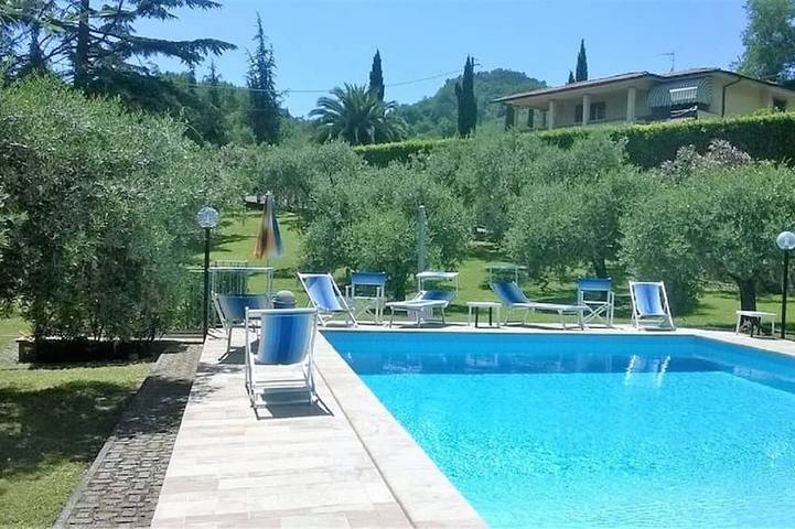 Casa vacanza per 12 persone, con giardino e terrazza - 1