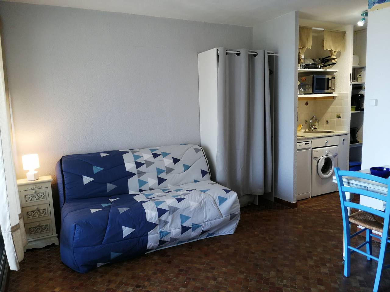 Appartement entier, Gruissan - À 2 Pas de la Plage - Studio Cabine pour 4 - Parking Sécurisé in Gruissan (Ville), Gruissan