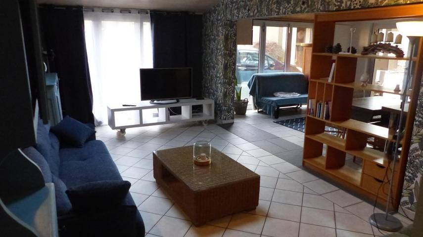 Gîte pour 4 personnes, avec terrasse, animaux acceptés à Bretenoux - 3