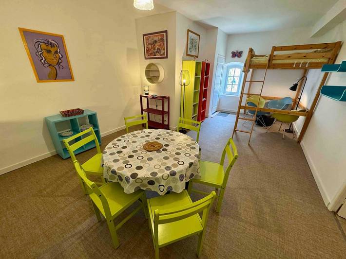 Gîte pour 14 personnes, avec terrasse à Laure-Minervois - 3