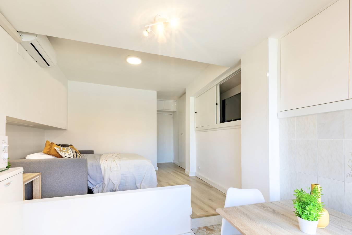 Gehele studio, Promar 248 in La Pineda, Platja de la Pineda