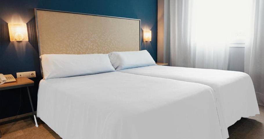 Apartahotel para 10 personas, con terraza y piscina en Provincia de Sevilla