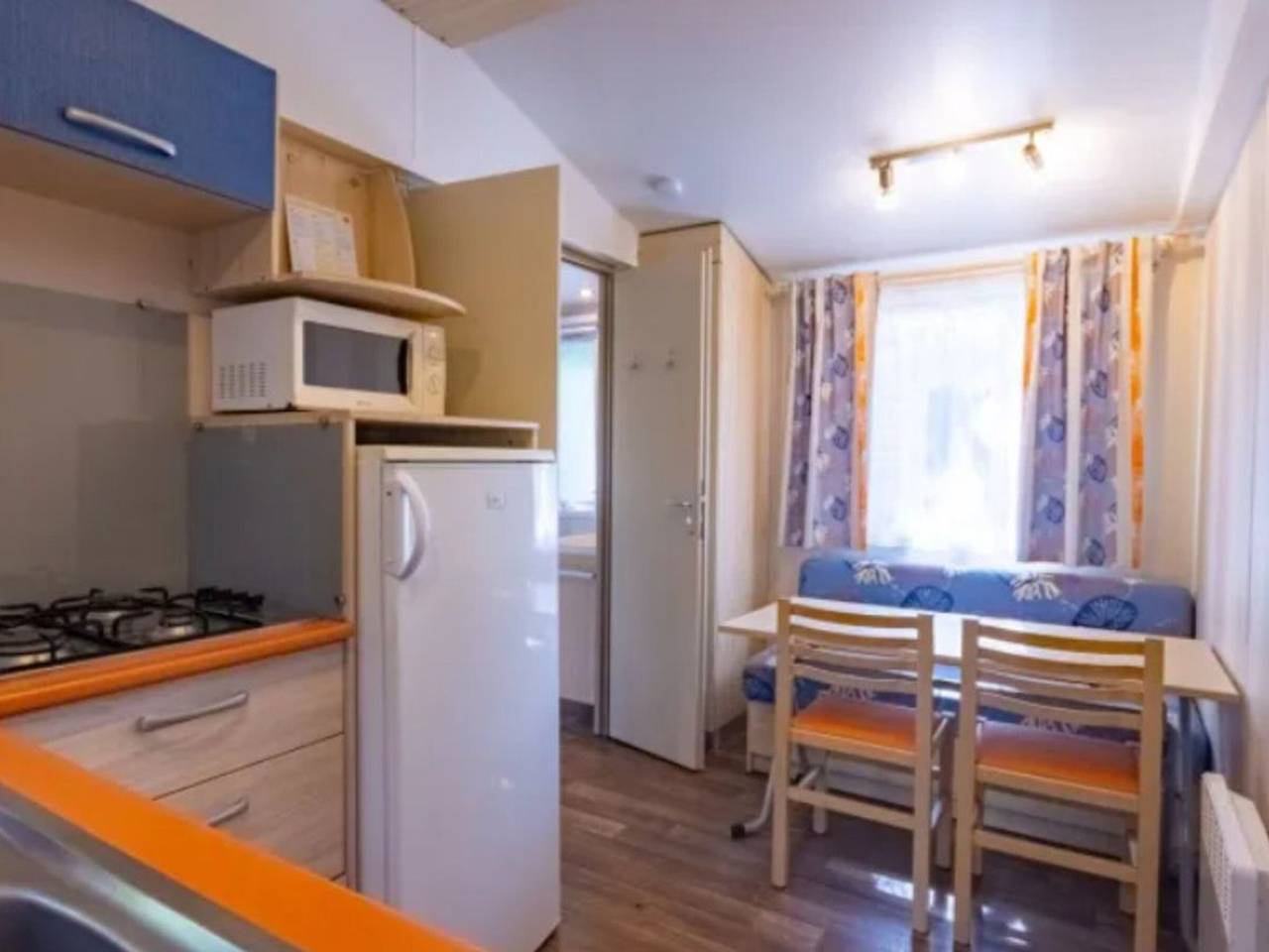 Mobilheim 3 Zimmer, 4 Pers., in der Nähe von Montblanc in Montblanc, Mittelmeerküste (Frankreich)